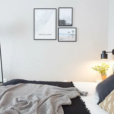 Lodging Sagrada Familia Rossellon Apartment Barcelona