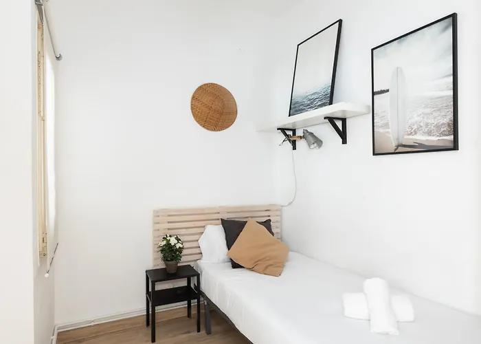 Housalia Familia Rossellon Apartment *