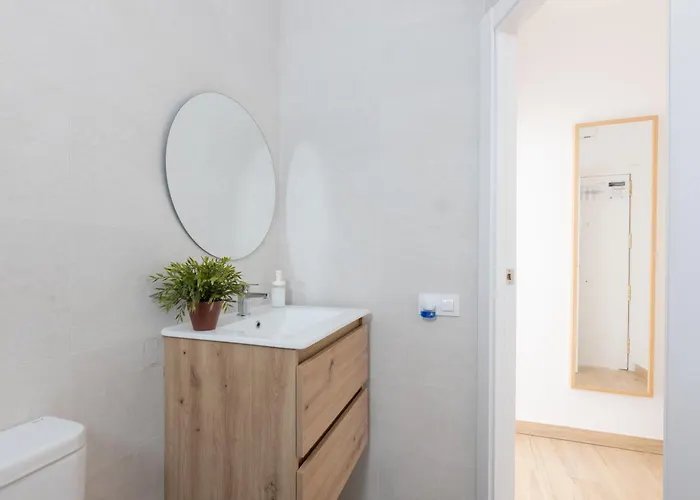 Housalia Familia Rossellon Apartment Barcelona